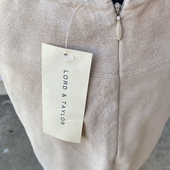 Vintage 100% suede stunning ‘80’s Lord & Taylor skirt w/ tags. Never worn - Picture 7 of 14